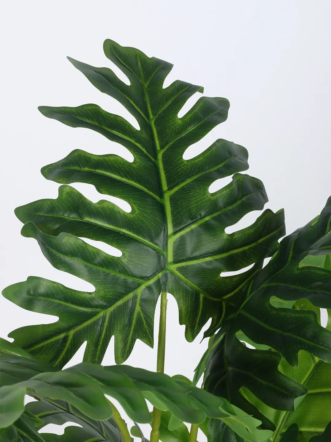 Artificial Serene Philodendron Plant with Basic Black Pot - 4 Feet